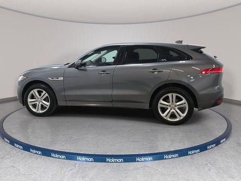 Used 2017 Jaguar F-PACE R-Sport image 8