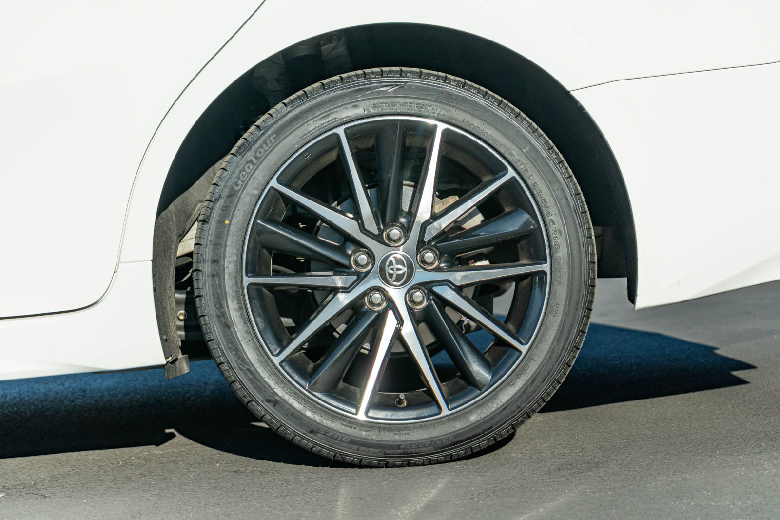Certified 2024 Toyota Camry SE FWD image 6