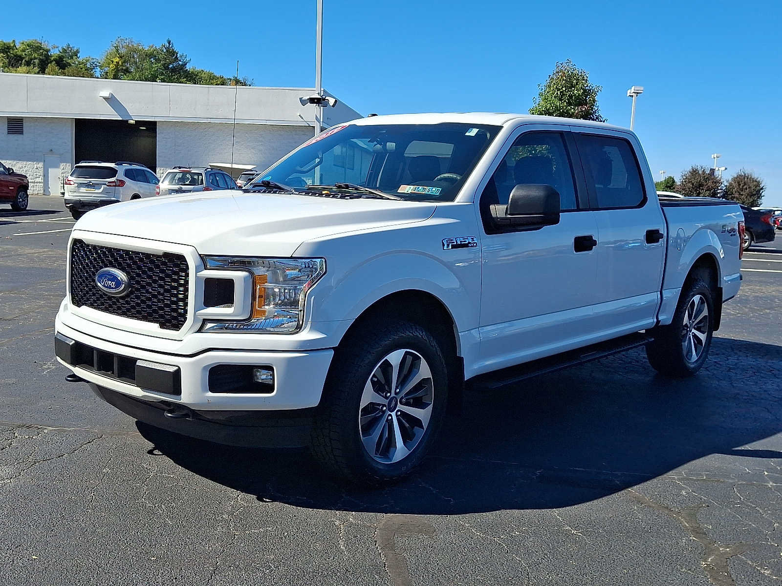 Used 2019 Ford F150 XL w/ Equipment Group 101A Mid AWD/4WD image 3