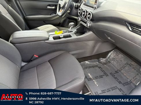 Used 2025 Nissan Sentra SV FWD image 35