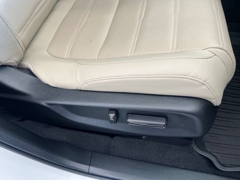 Used 2021 Honda CR-V Touring image 36