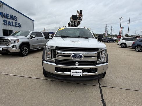 Used 2019 Ford F550 4x4 SuperCab Super Duty w/ XLT Value Package image 2
