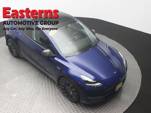Used 2021 Tesla Model Y Performance AWD/4WD image 3