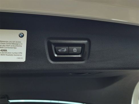 Used 2023 BMW i4 eDrive40 w/ Premium Package image 37