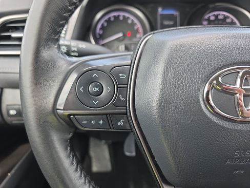 Used 2024 Toyota Camry SE image 16