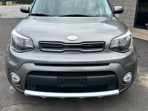 Used 2018 Kia Soul + FWD image 2