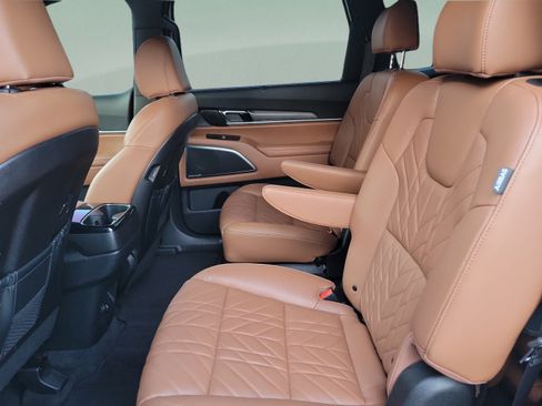 Certified 2023 Kia Telluride SX X-Pro AWD/4WD image 7