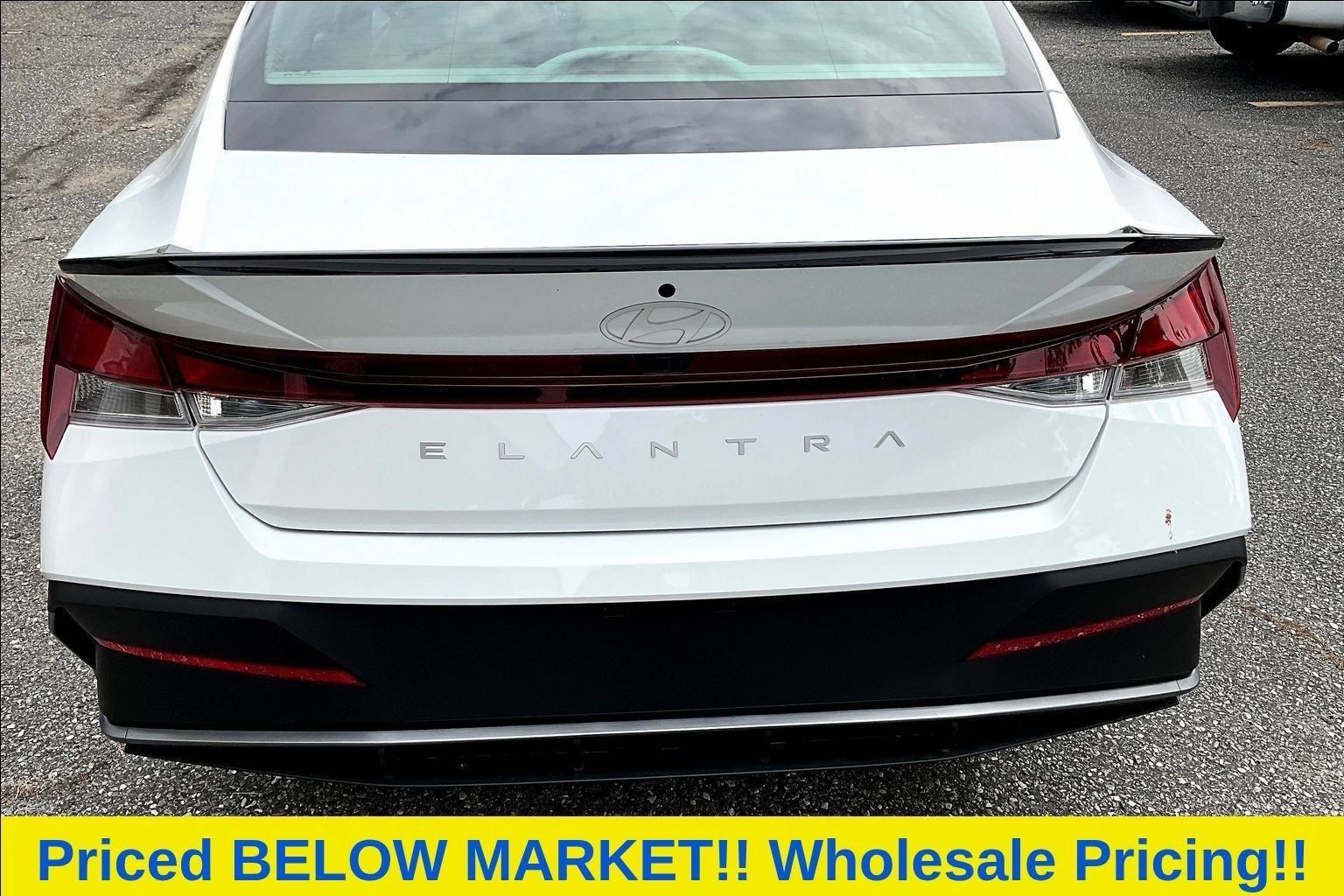 Used 2026 Hyundai Elantra SEL Sport Premium w/ Cargo Package FWD image 5