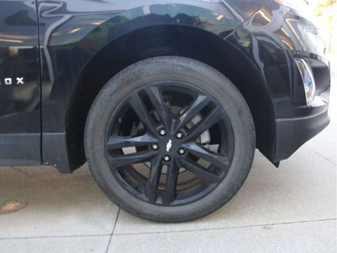 Used 2021 Chevrolet Equinox LT image 12