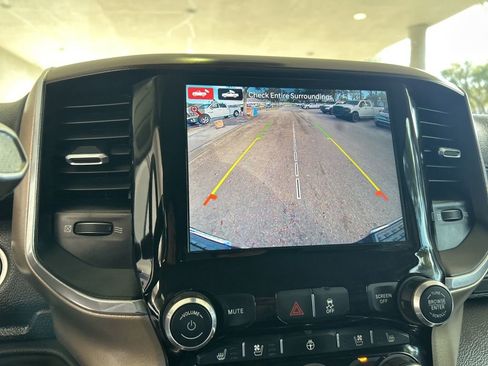 Used 2022 RAM 3500 Laramie w/ Max Tow Package image 9