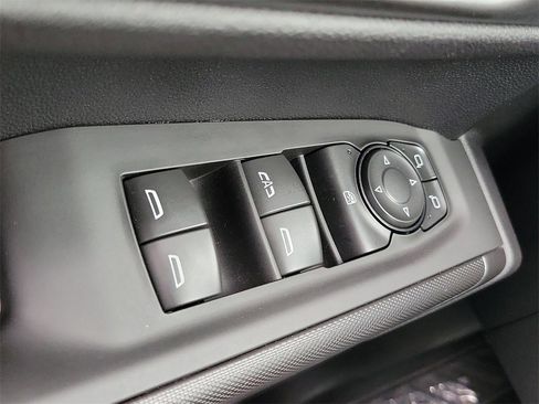 Used 2026 Chevrolet Silverado 1500 Custom image 16