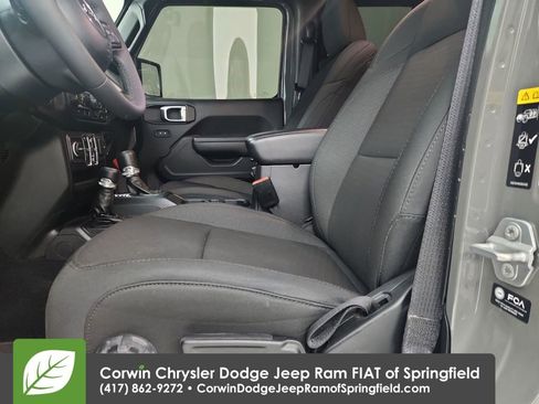 Used 2023 Jeep Gladiator Willys image 20