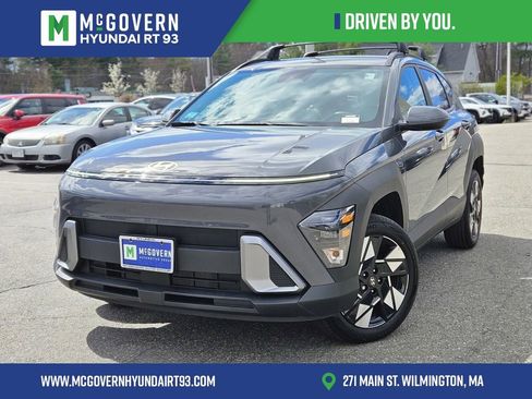 Certified 2025 Hyundai Kona SEL AWD/4WD image 1