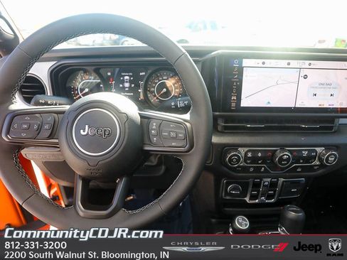 New 2025 Jeep Gladiator Sport image 12