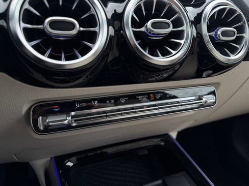 Used 2021 Mercedes-Benz GLA 250 GLA 250 4MATIC SUV image 66