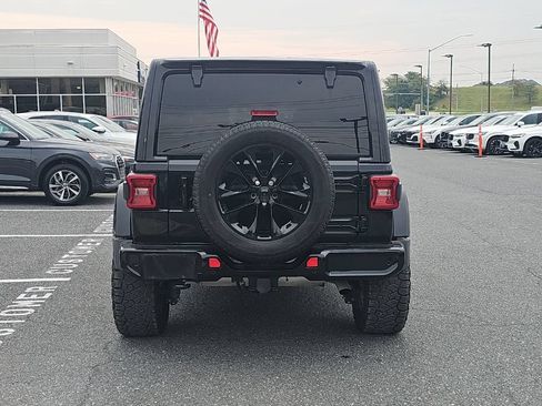 Used 2021 Jeep Wrangler Unlimited Sahara AWD/4WD image 14