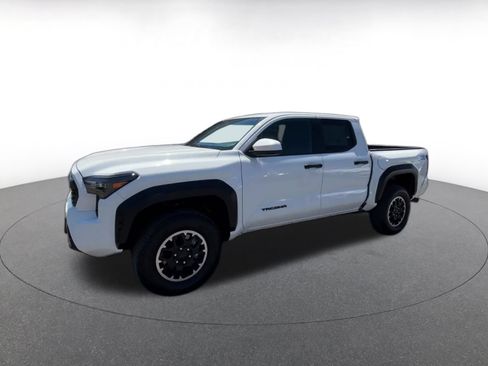 Used 2025 Toyota Tacoma TRD Off-Road AWD/4WD image 8