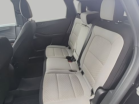 Certified 2023 Ford Escape Active AWD/4WD image 12