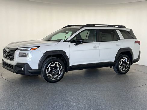 New 2026 Subaru Outback Touring image 9