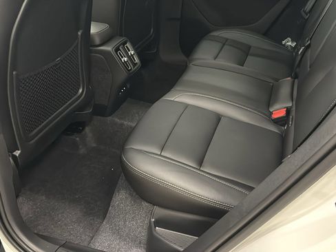 New 2026 Volvo XC40 B5 Ultra w/ Protection Package Premier image 27