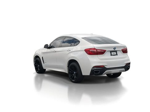 Used 2019 BMW X6 sDrive35i RWD image 6