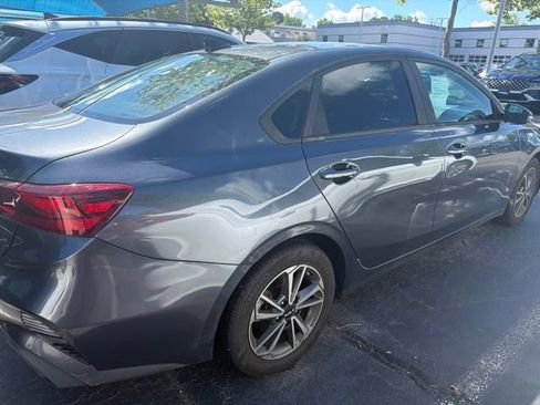 Used 2022 Kia Forte LXS w/ LXS Technology Package FWD image 8