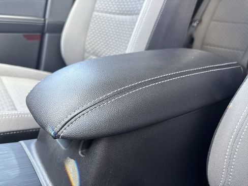 Used 2022 Ford Escape SE w/ SE Sport Appearance Package AWD/4WD image 20