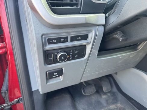 Used 2022 Ford F150 XLT w/ Equipment Group 302A High AWD/4WD image 17