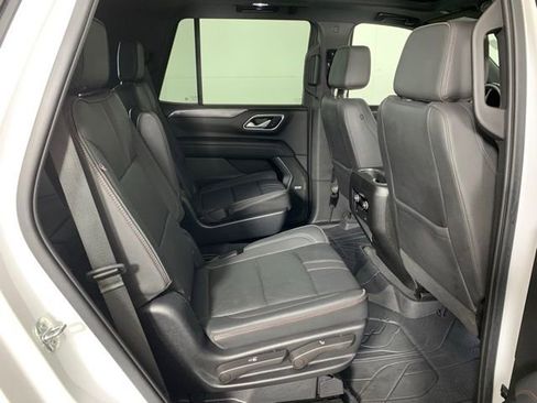 Used 2022 Chevrolet Tahoe RST w/ Sport Performance Package AWD/4WD image 26