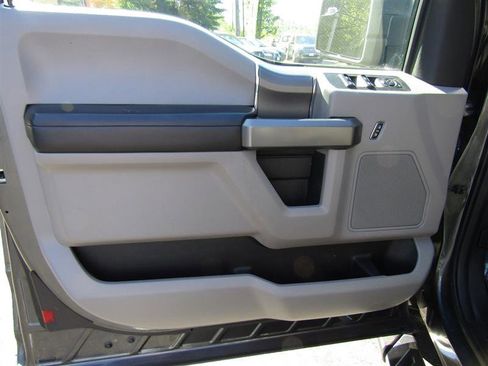 Used 2018 Ford F150 XLT w/ Equipment Group 301A Mid image 9