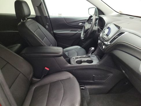 Used 2018 Chevrolet Equinox Premier image 21