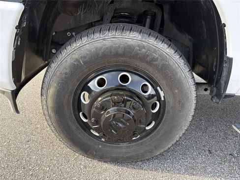 New 2025 RAM 3500 Laramie image 7