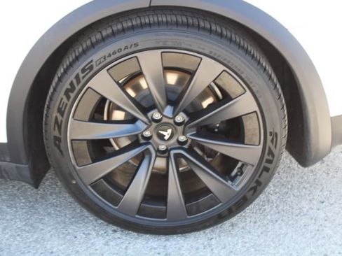 Used 2023 Tesla Model X AWD/4WD image 9