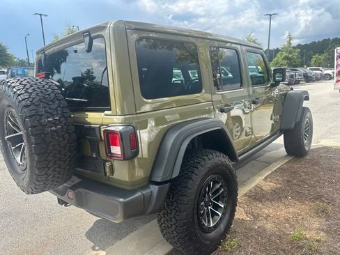Used 2025 Jeep Wrangler Unlimited Sport AWD/4WD image 3