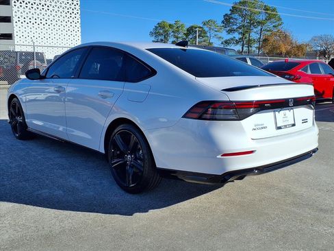 Certified 2025 Honda Accord Sport image 3