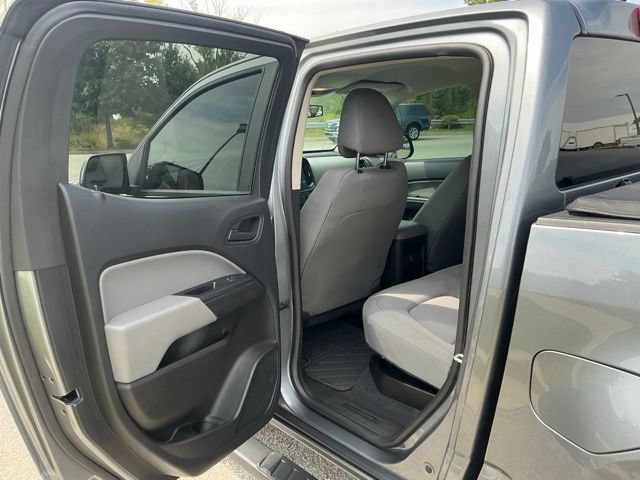 Used 2021 Chevrolet Colorado W/T w/ Custom Special Edition AWD/4WD image 17