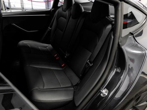 Used 2025 Tesla Model 3 Long Range image 41