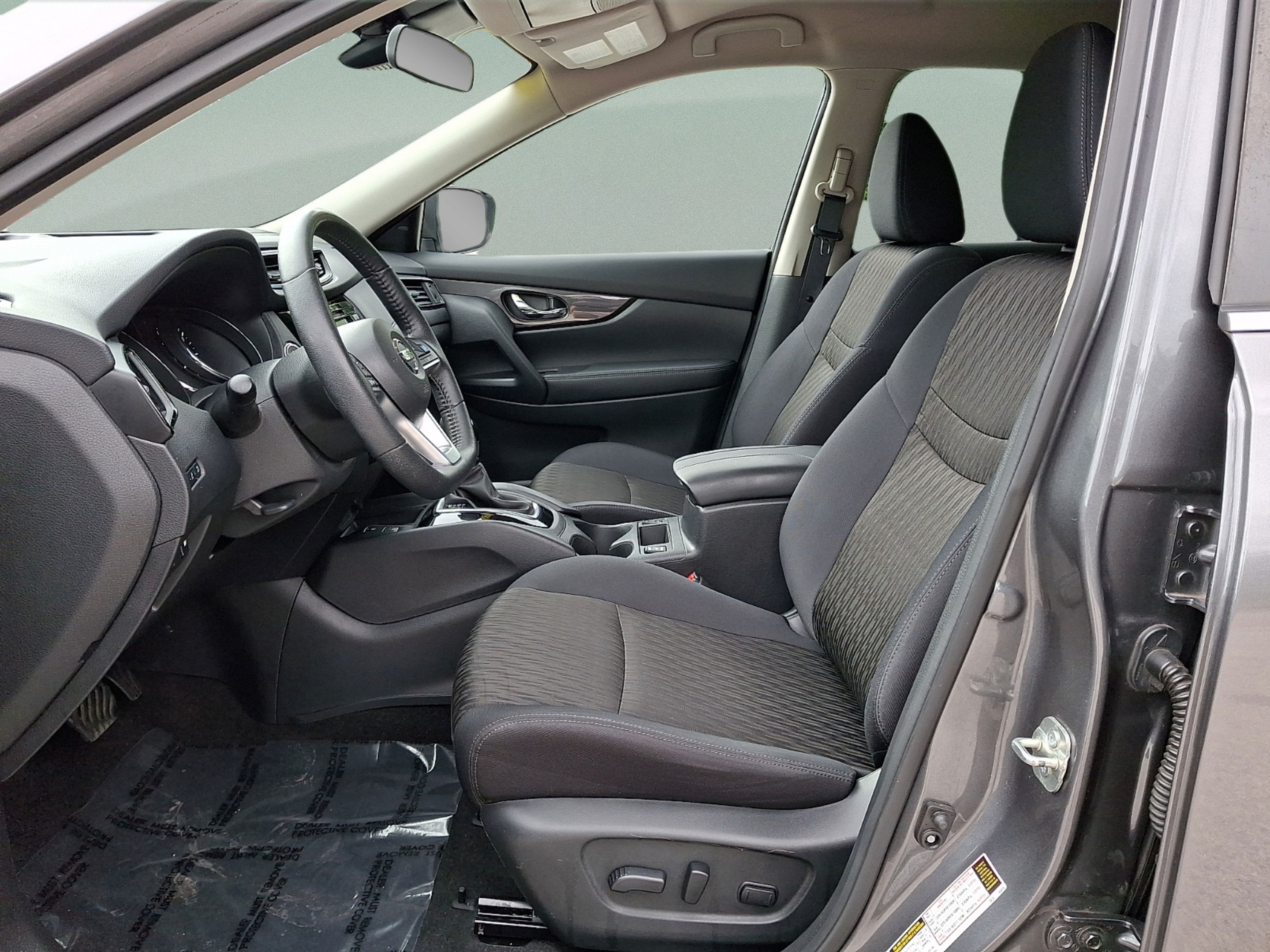 Used 2019 Nissan Rogue SV w/ Premium Package AWD/4WD image 13
