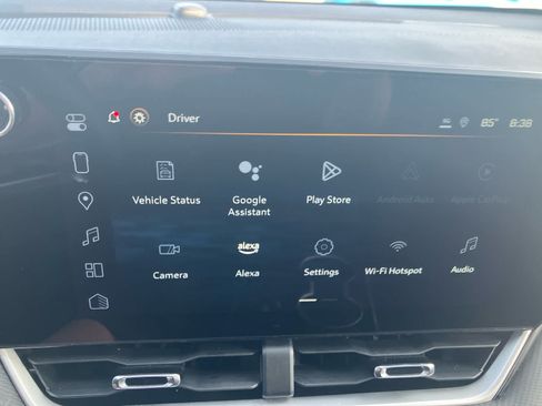 Used 2025 Chevrolet Equinox LT w/ Safety and Technology Package FWD image 24