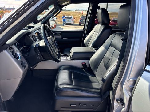 Used 2017 Ford Expedition EL Limited image 17