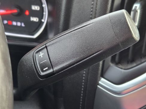 Used 2022 Chevrolet Silverado 1500 LT Trail Boss w/ Bed Protection Package image 33