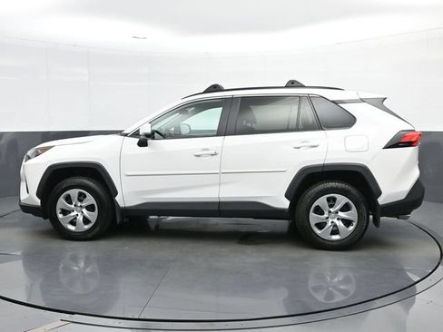 Used 2021 Toyota RAV4 LE w/ Carpet Mat Package (TMS) AWD/4WD image 5