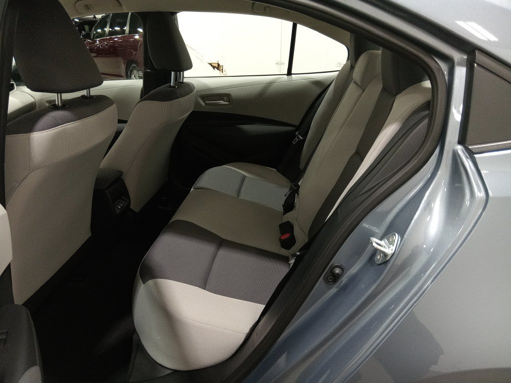 Used 2023 Toyota Corolla LE w/ LE Convenience Package FWD image 14
