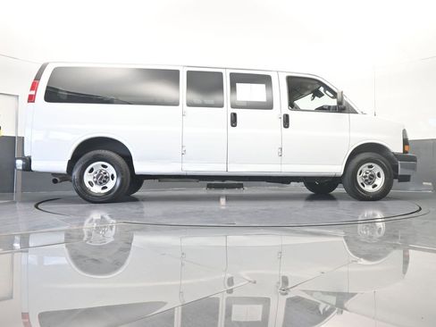 Used 2020 GMC Savana 3500 LT w/ LT Preferred Equipment Group image 55