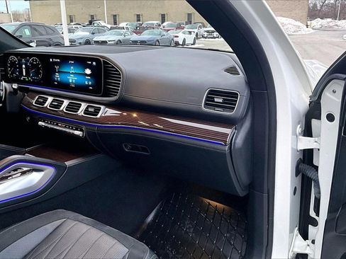 Used 2021 Mercedes-Benz GLS 63 AMG 4MATIC w/ Acoustic Comfort Package image 15