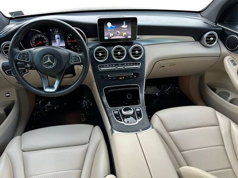 Used 2018 Mercedes-Benz GLC 300 4MATIC image 13