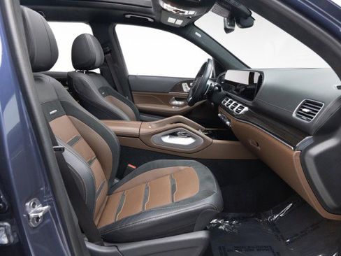 Used 2024 Mercedes-Benz GLS 63 AMG 4MATIC image 4