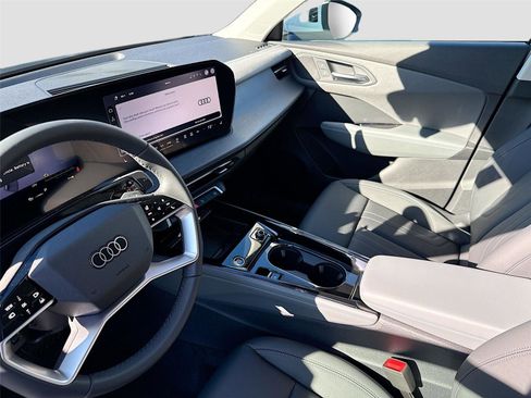 New 2026 Audi Q3 quattro 2.0T image 24