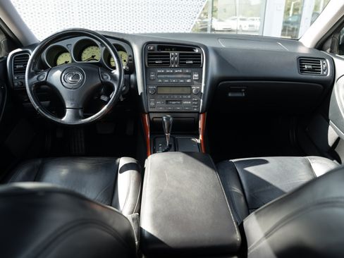 Used 2005 Lexus GS 300 w/ Leather & Memory System Pkg RWD image 8