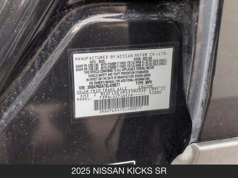 Used 2025 Nissan Kicks SR FWD image 25